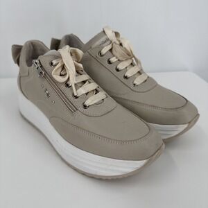 Nero‎ Giardini Platform Wedge women's Sneakers in Gray Bow Accent US11 EU41